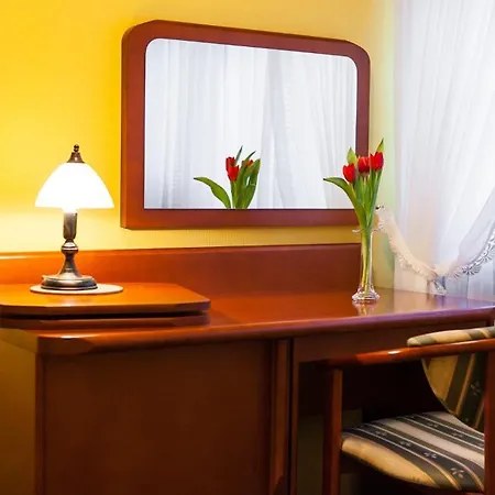 ホテル Rebajlo 2*