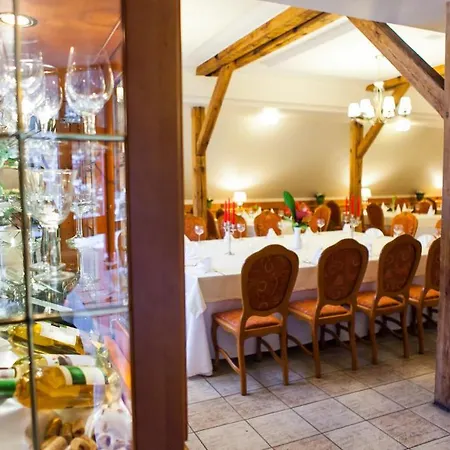 ホテル Rebajlo 2*