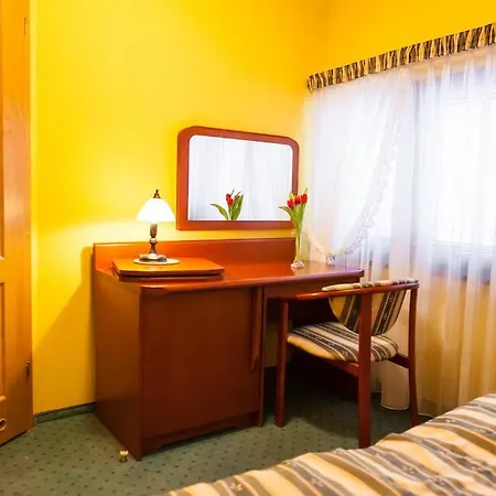 Rebajlo ホテル 2*